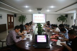公司黨委組織開展“兩學一做”集中學習
